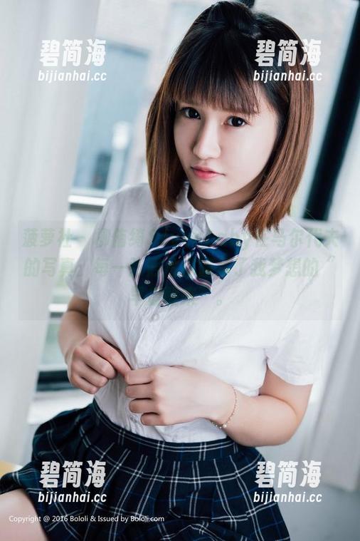 菠萝社 - 柳侑绮Sevenbaby在马尔代夫的写真：每一张照片都暗示了我梦想的“早晨醒来”。