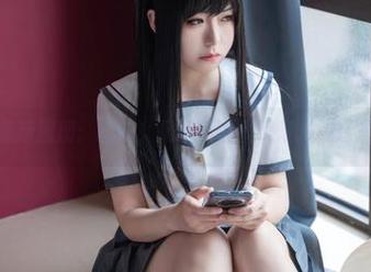 虎森森最新图册：夏天，是冰淇淋，是阳光，还是海浪？
