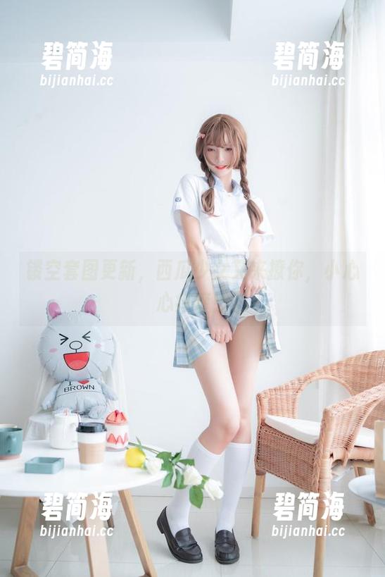 西瓜少女 镂空套图更新,西瓜少女又来撩你,小心心痒痒!