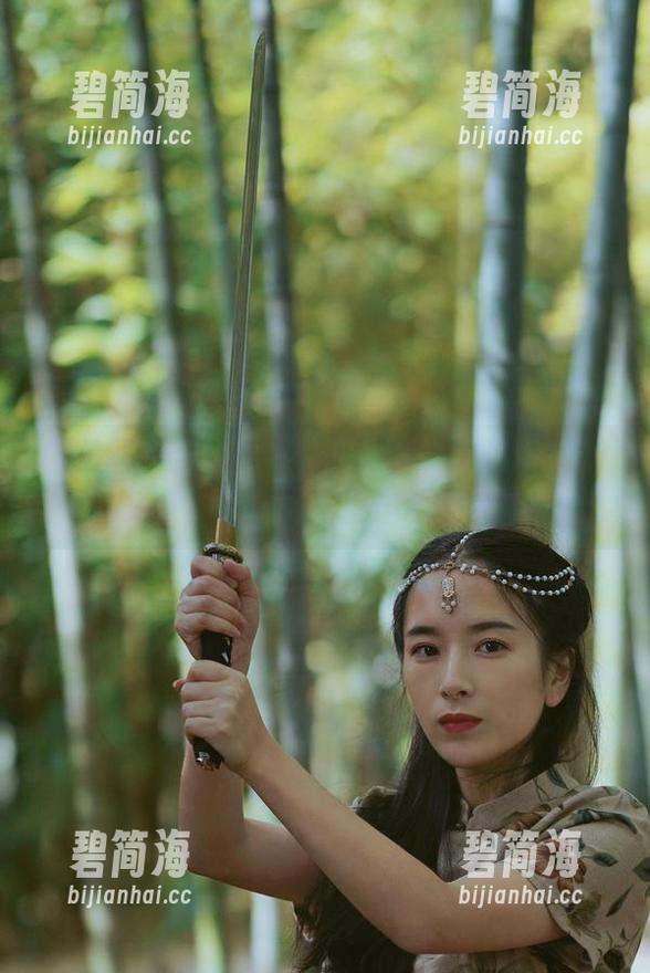辣妈女神 微密圈 - 辣妈女神的裸足写真,图包里有多少未解之谜?