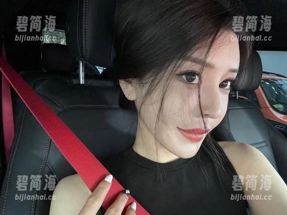 微密圈 - 金希儿：私拍“怼镜”，镜子里和我形影不离！
