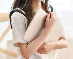 青水百合子在线，原图里竟有如此油亮的饶舌，这波如同脱缰的野马啊。