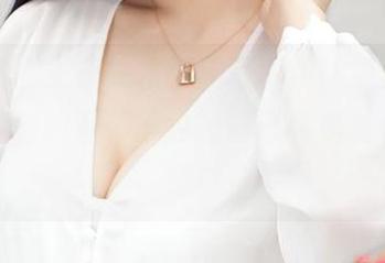 青豆客 – 王语纯水手服写真集，果然是“水手”的内涵，不控制自己真是越看越可爱！