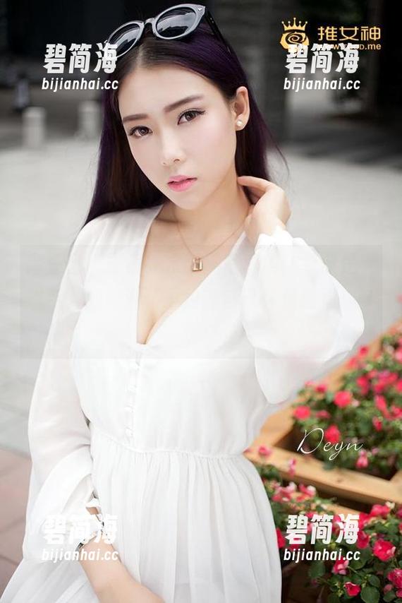 青豆客 - 王语纯水手服写真集，果然是“水手”的内涵，不控制自己真是越看越可爱！