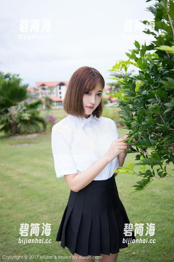 魅妍社 - 写真里，小狐狸Kathryn和伴侣的双人姿态，愣是让我对那种默契产生了小羡慕。